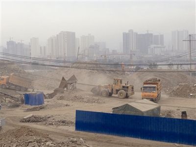 銅川市區鐵腕治霾辦開展國省道路揚塵污染管控措施落實 銅川市區鐵腕治霾辦開展國省道路揚塵污染管控措施落實