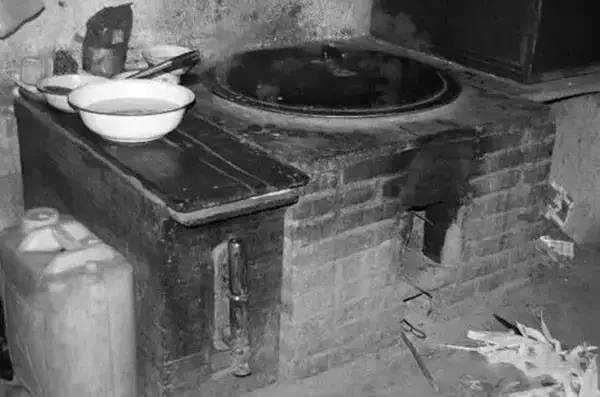 城市空氣質量環境比較差是什么因素造成的？